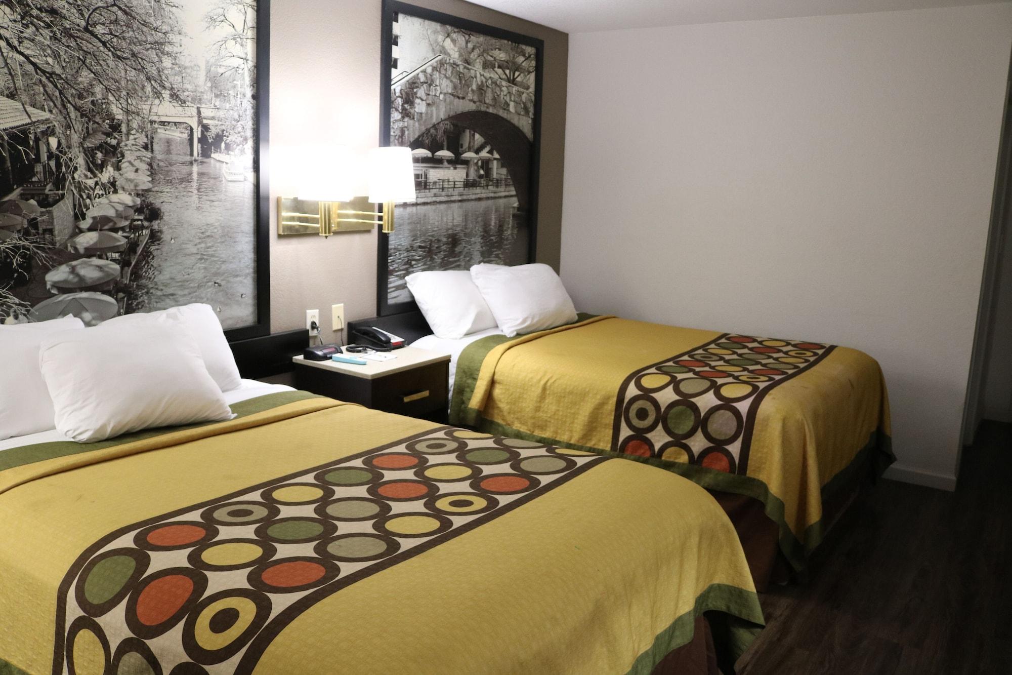 Hotel Super 8 By Wyndham San Antonio/I-35 North Esterno foto