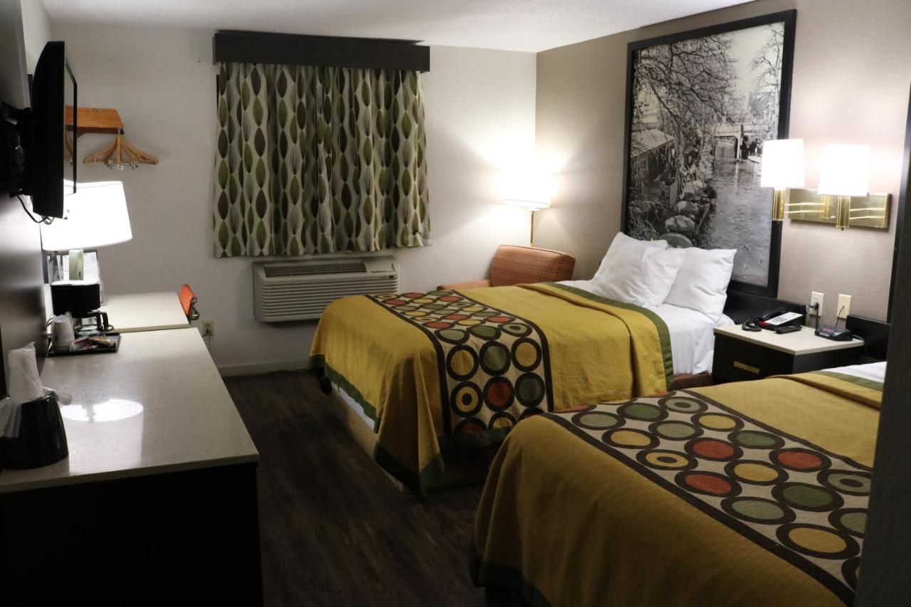 Hotel Super 8 By Wyndham San Antonio/I-35 North Esterno foto